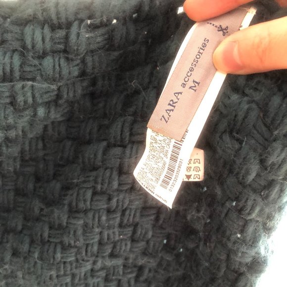 Zara Blanket Scarf - Picture 3 of 4